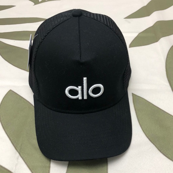 NWT ALO Yoga Brown District Trucker Hat - Picture 2 of 5